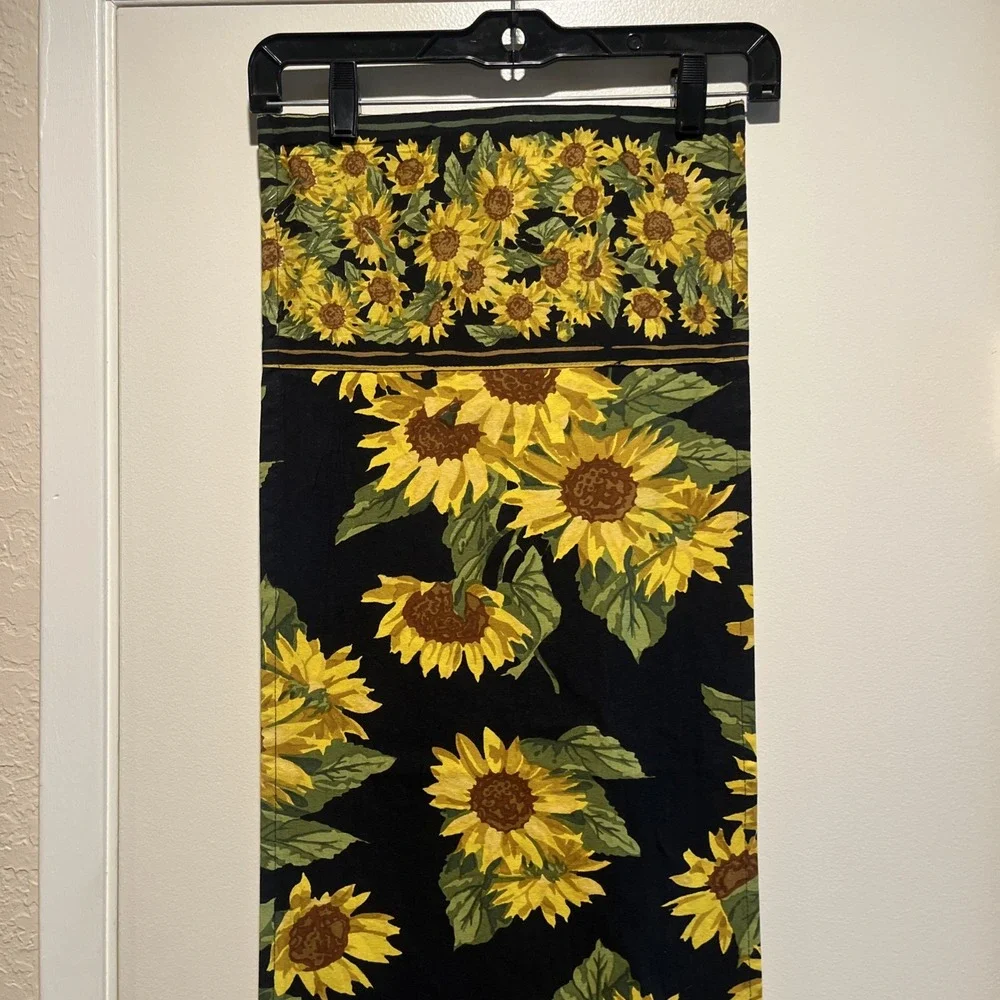 April Cornell SUNFLOWERS Table Runner with Black Background and Border 13x70